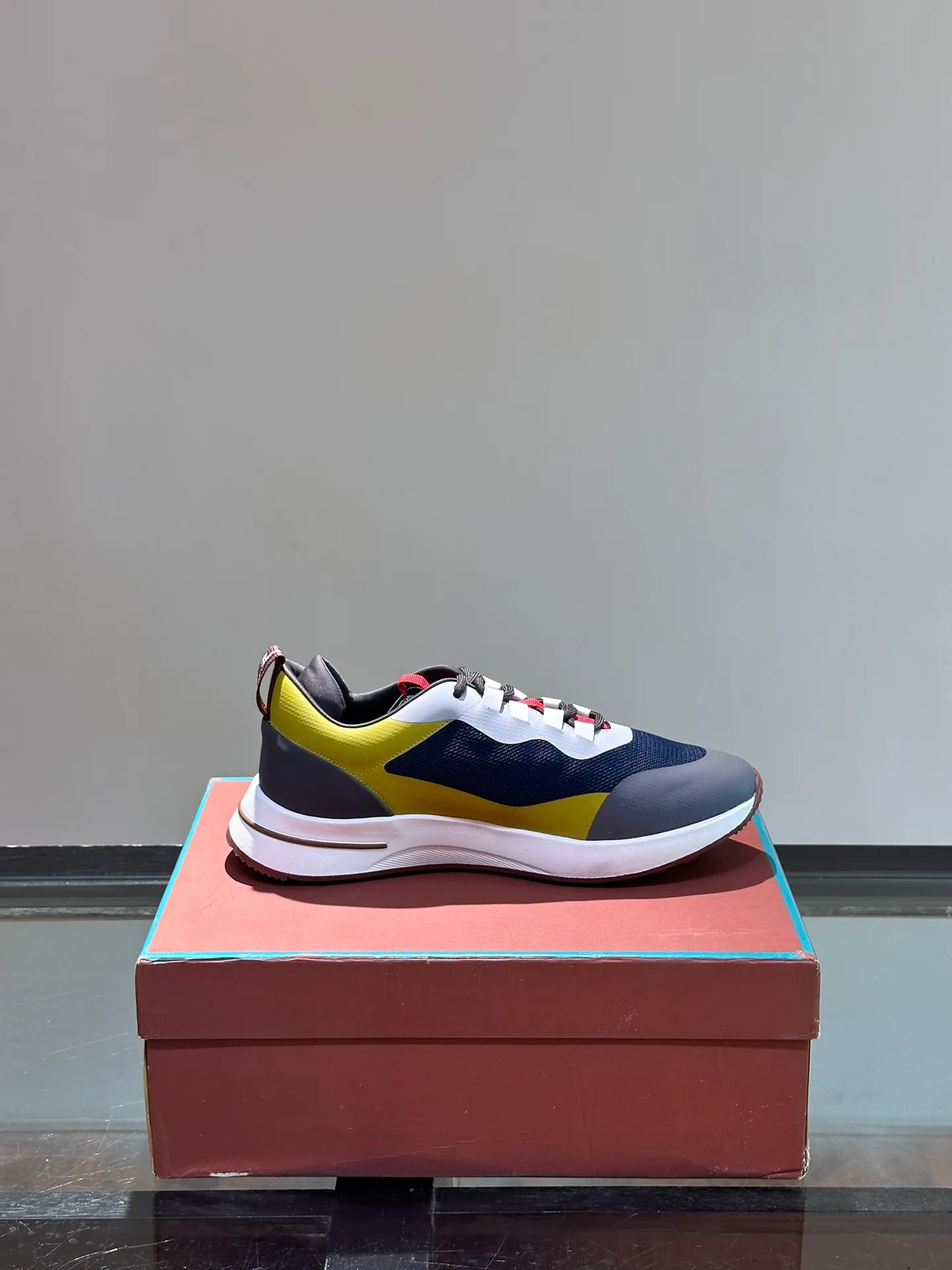 Factory price: 540💰Loro men's shoes💰iana niche Loro classic jogging shoes, men's lace-up casual shoes and sneakers, high-quality lightweight and comfortable fabrics, suitable for outdoor leisure, the color scheme is young and energetic, and it looks great with sportswear or casual suits! Size: 39-45 (46 customized)